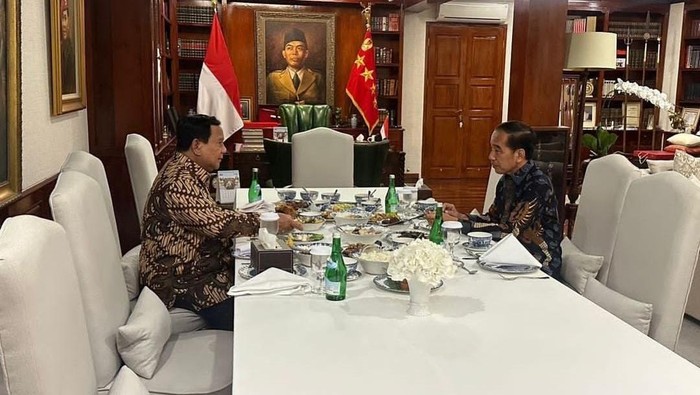 Presiden Prabowo dan Jokowi makan malam bersama di Kertanegara