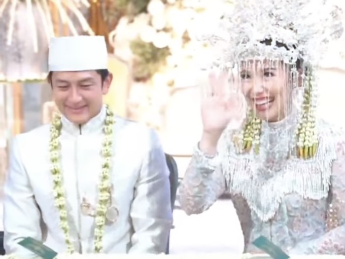 Akad nikah Rio Haryanto dan Athina Papadimitriou.