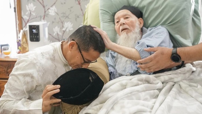 Sandiaga Uno saat bertemu dengan Syekh Muhammad Hisham Kabbani