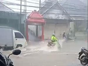 11 Titik Kota Malang Tergenang Banjir Imbas Hujan Deras Sejak Siang