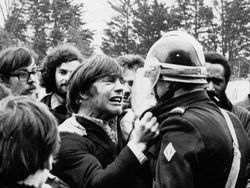 Foto Bersejarah dan Cerita di Baliknya, Bikin Terenyuh