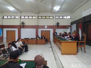 Tiga Terdakwa Sertifikat Hutan Lindung Pagar Alam Dituntut Bui 3 Tahun