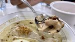 Sluup! Gurih Mantap Opor Ayam dan Sapi Kuah Susu di Jaksel