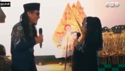 Tangkapan layar video percakapan Gus Miftah dengan pesinden Yati Pesek. (Foto: Istimewa)
