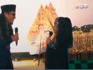 Viral Video Gus Miftah Hina Yati Pesek, Ni Luh Djelantik Colek Prabowo
