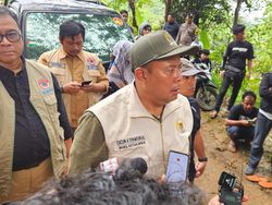 Waka DPR Minta Pemda Evakuasi-Bantu Warga di Jabodetabek Terdampak Banjir