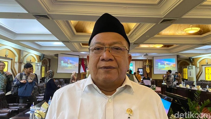 Wakil Ketua Komisi VIII DPR Abdul Wachid di Kantor Gubernur Jateng, Kecamatan Semarang Selatan, Jumat (6/12/2024).
