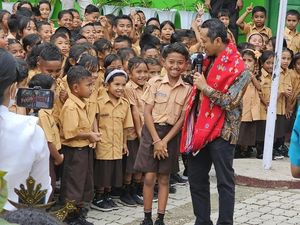Wamendikdasmen Fajar Pastikan Guru PPPK Bisa Tugas di Sekolah Swasta