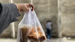 Unik! Begini Cara Beli Makanan di Warung Tembok Bolong