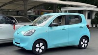 Sebagai catatan, Wuling Hongguang Mini EV yang baru meluncur tersebut merupakan model generasi keempat yang menggunakan platform Tianyu S. Generasi pertamanya meluncur empat tahun lalu dan secara akumulatif telah terjual lebih dari 1,4 juta unit. Foto: Carnewschina