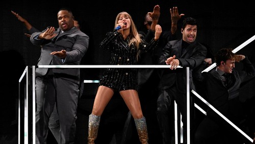 Taylor Swift performs, as her record-breaking The Eras Tour comes to an end with the first of her three concerts, in Vancouver, British Columbia, Canada December 6, 2024.  REUTERS/Jennifer Gauthier NO COMMERCIAL OR BOOK SALES