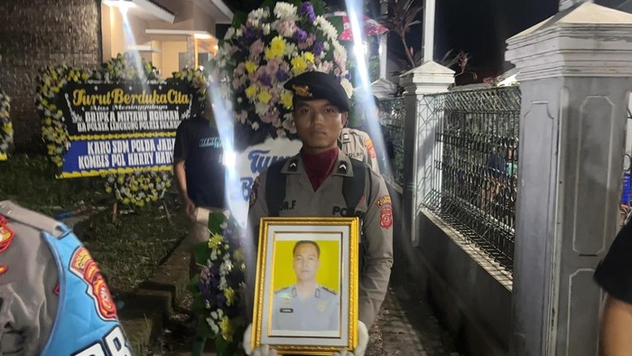 Anggota Polri gugur dalam tugas di lokasi bencana Sukabumi