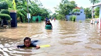 Di Kecamatan Rejoso, banjir masih merendam Desa Sadengrejo, Kawisrejo, Kedungbako, dan Toyaning. Sementara di Kecamatan Grati, Desa Kedawung Wetan dan Kedawung Kulon masih banjir.
