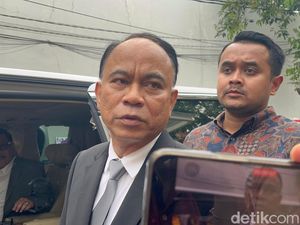 Video: Menkop Budi Arie Jalani Pemeriksaan di Bareskrim