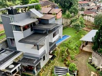 Villa dan Gedung Komersial di Bogor
