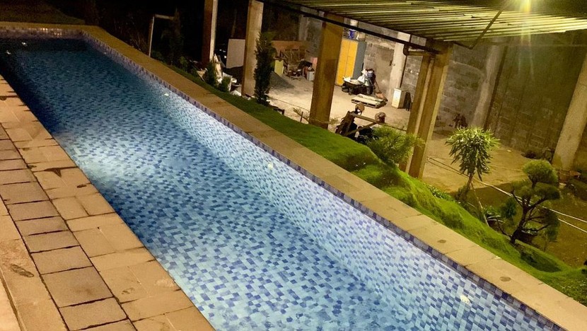 Dijual Villa dan Gedung Komersial di Bogor