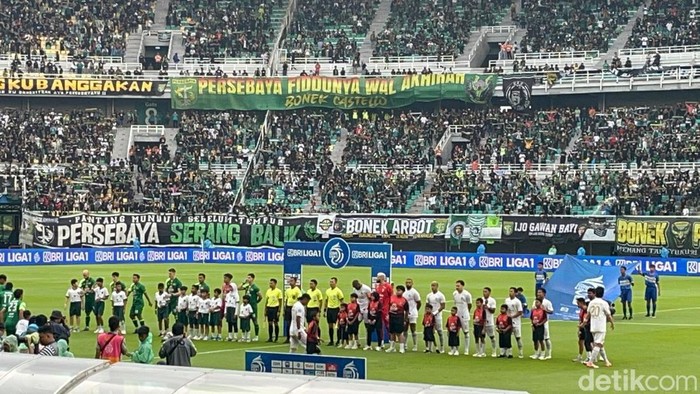 Dua Koreo Spesial Hiasi Laga Persebaya Vs Arema FC