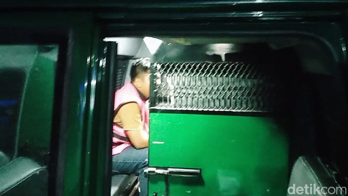 Eks Plt Sekretaris Daerah Kabupaten Pesisir Barat, Lampung, Jalaludin jadi tersangka korupsi anggaran jalan