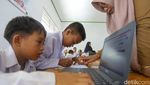 Semangatnya Siswa SD di Konawe Kepulauan Belajar dengan Internet