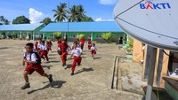 98,9% Wilayah Berpopulasi RI Sudah Terjangkau Internet, Komdigi Kejar Kualitas