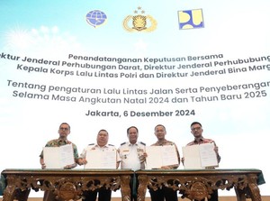 Kakorlantas Teken SKB Pengaturan Lalin Jalan dan Penyeberangan Selama Nataru