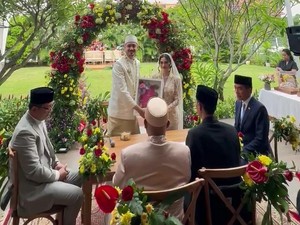 Video: Jokowi-RK Jadi Saksi Nikah Anak Sekjen Relawan di Jaksel