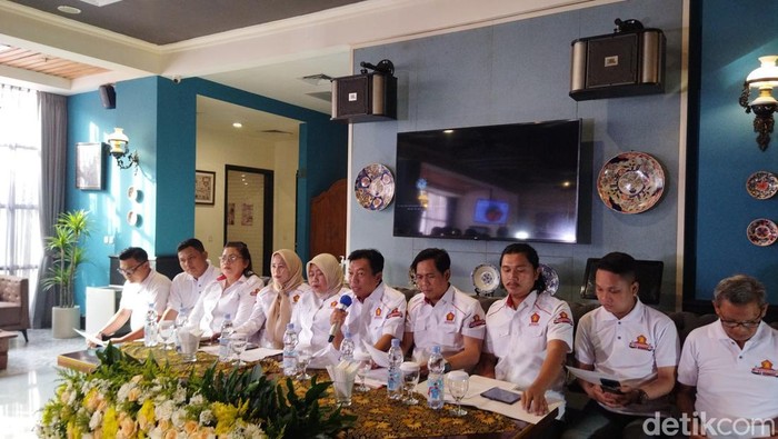 Jumpa pers Tim Hukum Gerindra ingin laporkan KPU-Bawaslu ke MK soal Pilgub Jakarta 2024. (Kurniawan Fadilah/detikcom)