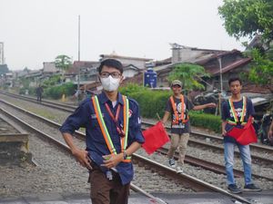 Komunitas Edan Sepur Bandung: Pencinta Kereta, Penyelamat Nyawa