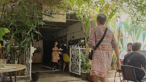 KoffieTons di Jalan Raya Puri Gading B2 Nomor 1, Kelurahan Jimbaran, Kecamatan Kuta Selatan, Badung, Bali. (Dok. Instagram @KoffieTons)