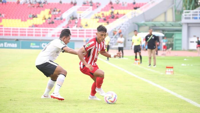Laga Deltras FC vs RANS di Stadion GDS Sidoarjo pada lanjutan Liga 2 2024/2025