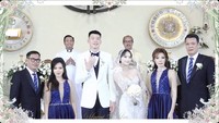 Vincent dan Vior foto bersama kedua orang tua setelah resmi menikah. Foto: dok. Channel YouTube Vior