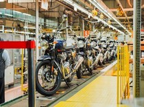 Rekor! Penjualan Tahunan Royal Enfield Tembus 1 Juta Unit