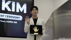 Paul Kim Ceria Banget Berkunjung ke KOREA 360 Paul Kim Ceria Banget Berkunjung ke KOREA 360