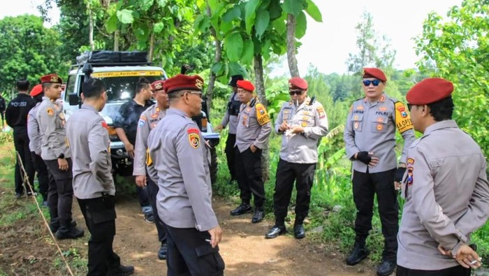Polres Bondowoso peringati Hari Jadi ke-77 Fungsi Reserse dengan bakti sosial ke daerah pedalaman