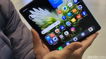 Ponsel ini memakai chipset Dimensity 9000+ dan RAM 12GB sebagai standar. Foto: Fyk/detikinet