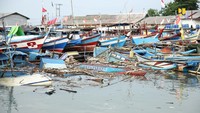 Titik pertama kunjungan berlokasi di Pelabuhan Perikanan Nusantara, Pelabuhan Ratu Sukabumi yang merupakan hilir Sungai Cipalabuhan. Wamen PU Diana Kusumastuti mengatakan Sungai Cipalabuhan terjadi pendangkalan sehingga dilakukan pengerukan sedimen oleh Balai Besar Wilayah Sungai (BBWS) Citarum, Ditjen Sumber Daya Air.