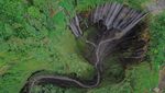 Terbius Kemegahan Air Terjun Tumpak Sewu