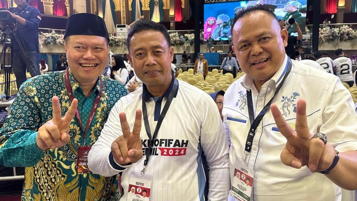 Tim Pemenangan Provinsi (TPP) Khofifah-Emil yang dikomandoi Boedi Prijo Soeprajitno