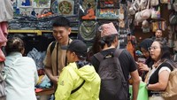 Kaos desain unik Nepal.