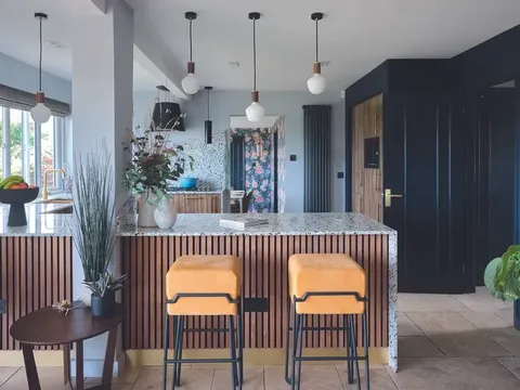 Wall panel di dapur.