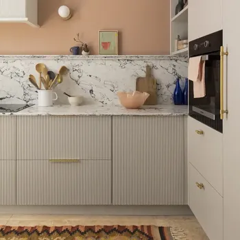 Wall panel di dapur.