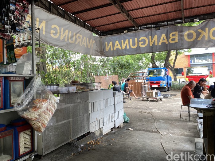 Warung nasi toko bangunan Warung nasi toko bangunan