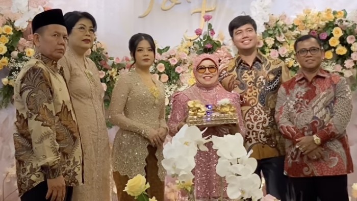 Frans Faisal Lamar Kekasih, Sebelumnya Kompak Kulineran Bareng