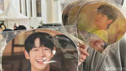 Interaksi Jung Hae In dan Fans di Fanmeeting yang Bikin Meleyot