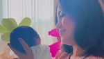 Senyum Jessica Iskandar Gendong Baby Girl, Lewati Masa Kritis Usai Melahirkan