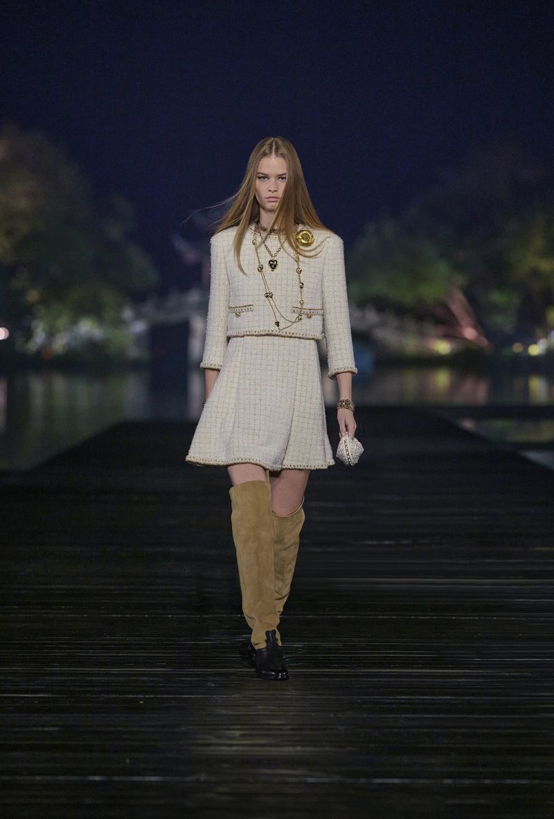 Koleksi Chanel Matiers Dart Show 2025