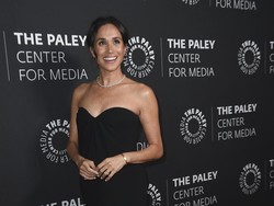 Foto: Meghan Markle Sendiri di Red Carpet, Pangeran Harry Ungkit Soal Cerai