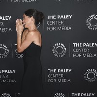 Harry mengatakan, rumor perceraian yang belakangan ramai diperbincangkan adalah isu tak berdasar. “Kabarnya kami telah bercerai 10 atau 12 kali. Itu lucu, bukan? Saya merasa kasihan dengan orang-orang yang bergosip harus berakhir kecewa,” ujar Harry dengan nada bercanda seperti dikutip The New York Post. (Foto: Richard Shotwell/Invision/AP)