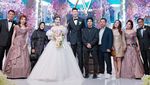 Vior Bak Princess Pakai Ball Gown di Resepsi, Vincent Semringah