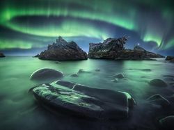 Warna-warni Aurora yang Menakjubkan di Northern Lights Photographer of the Year 2024